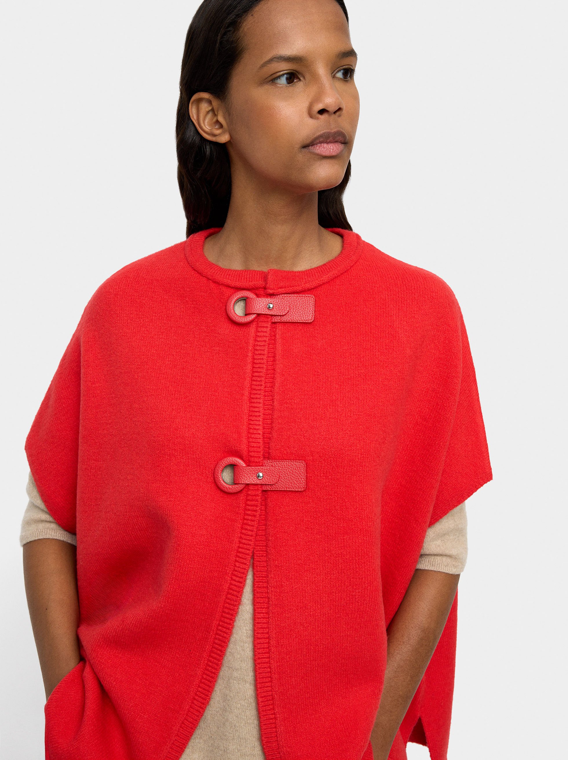 Knit poncho with buckles image number 3.0