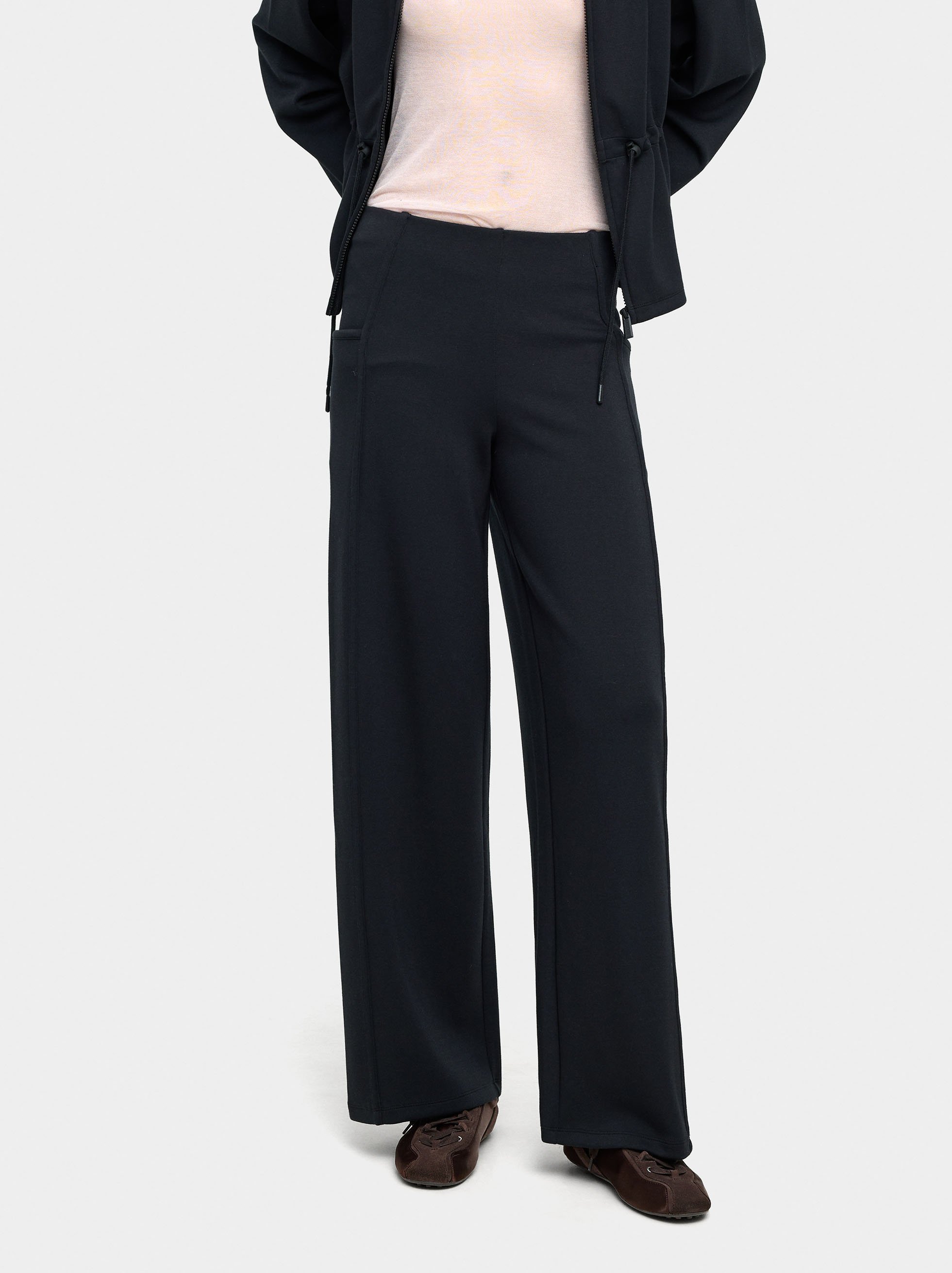 Straight pants with elastic waist image number 1.0