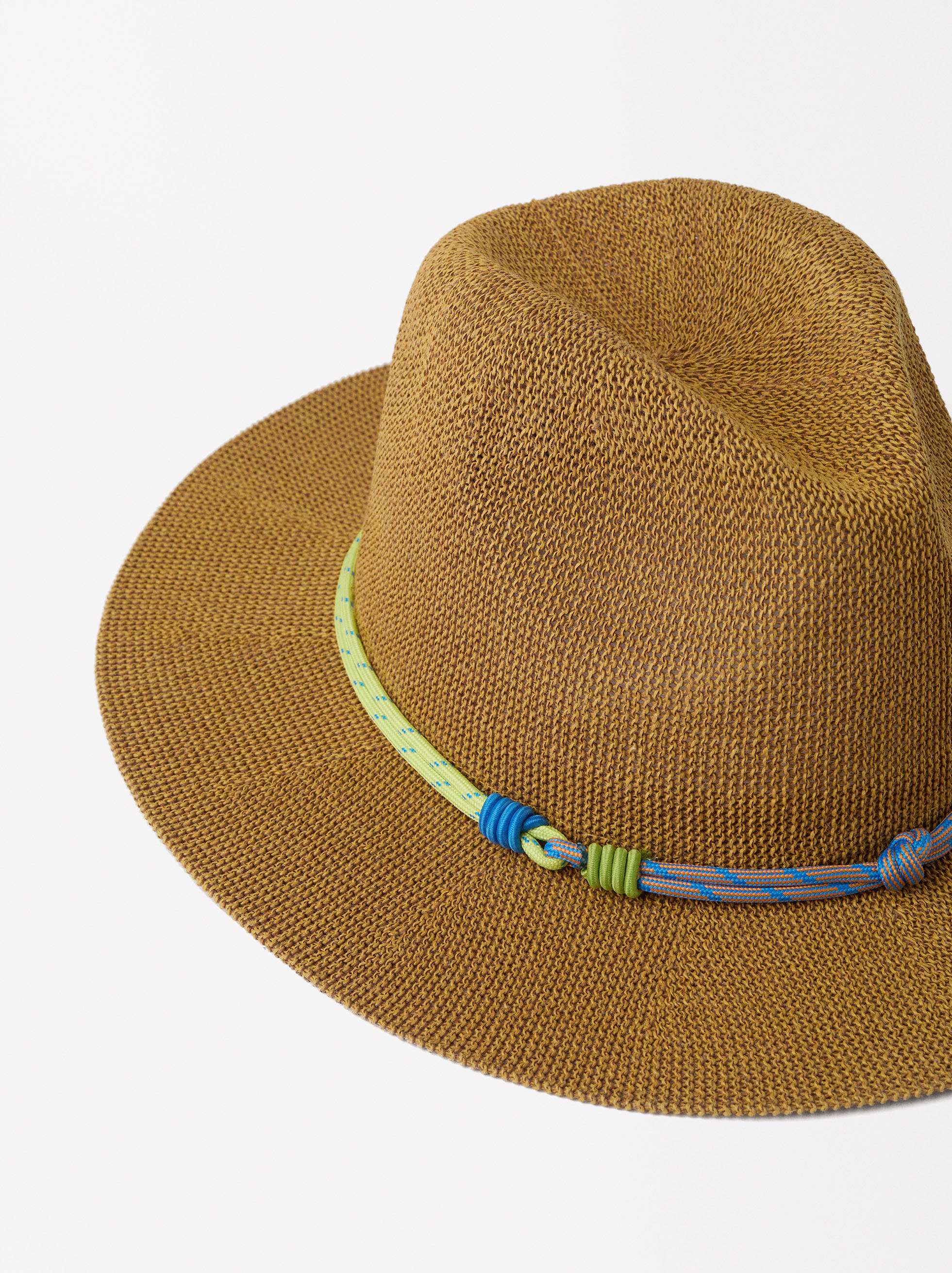 Straw-effect hat with ribbon image number 1.0