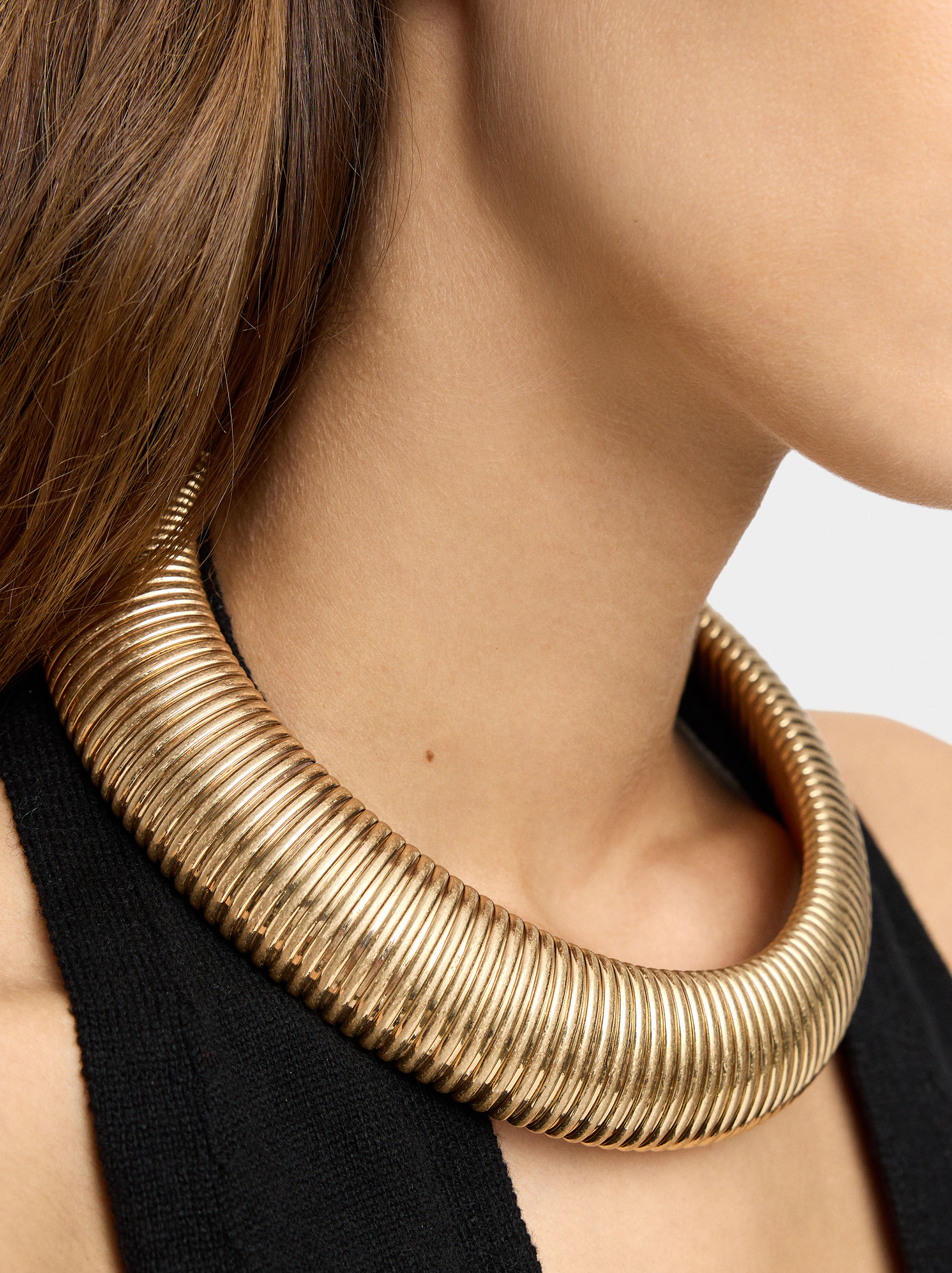 Tubular striped necklace image number 1.0