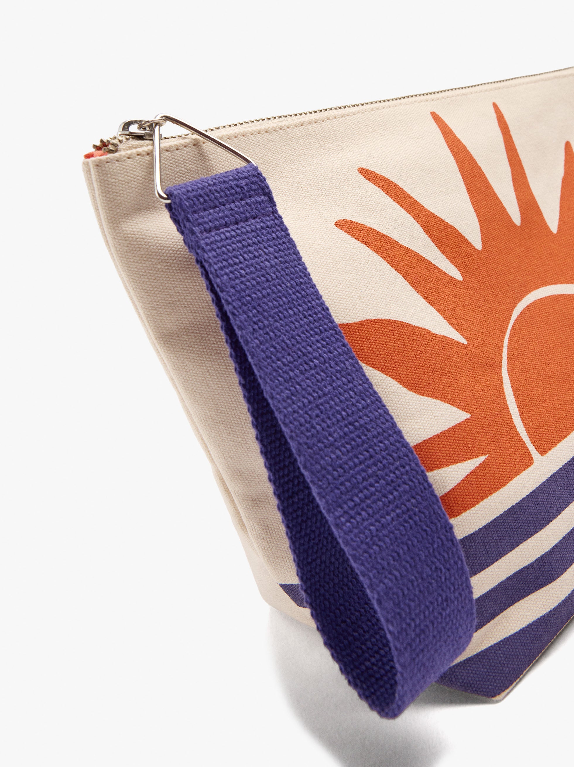 Envelope style bag with printed pattern image number 1.0