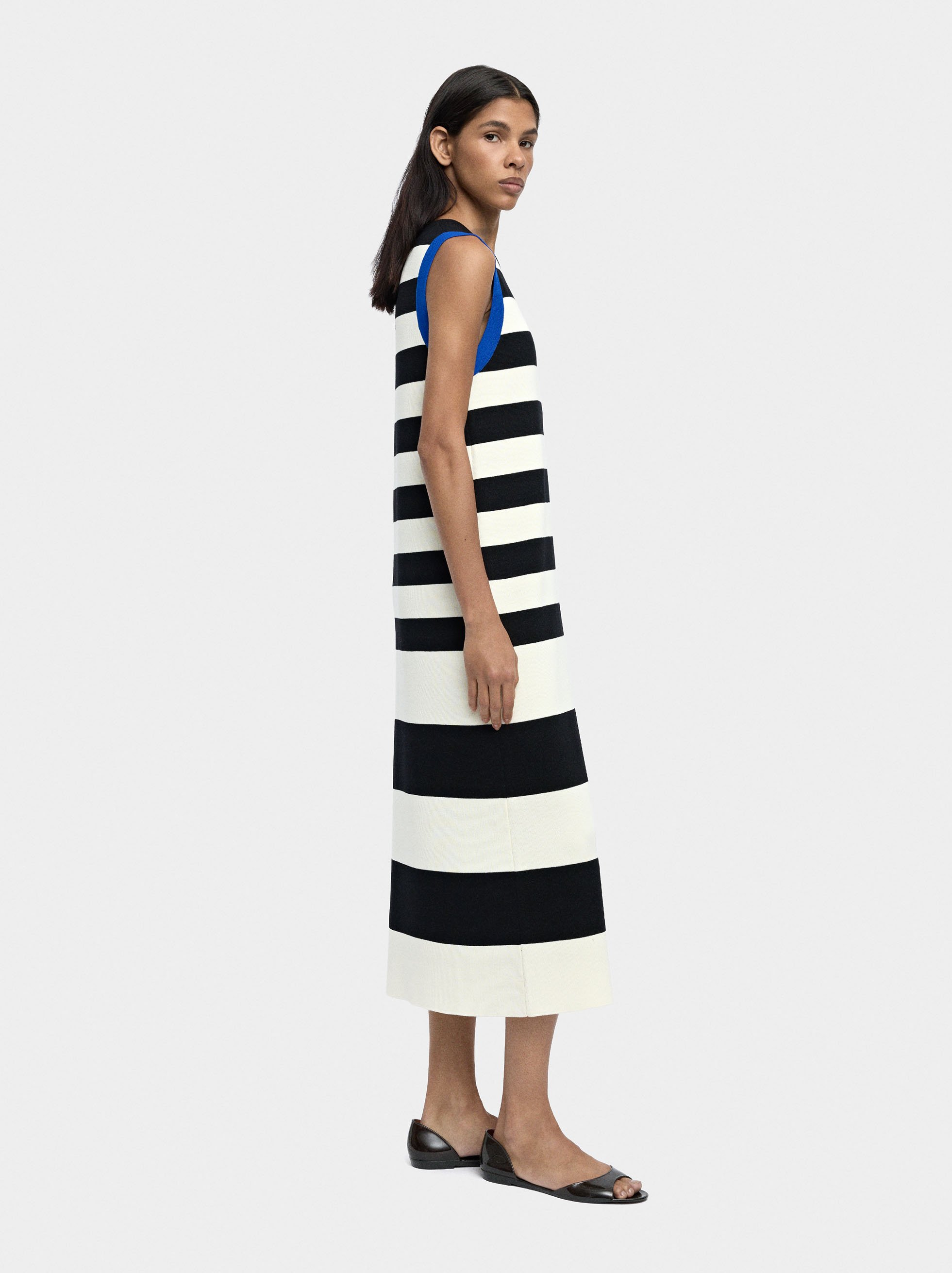 Knit dress with stripes image number 1.0