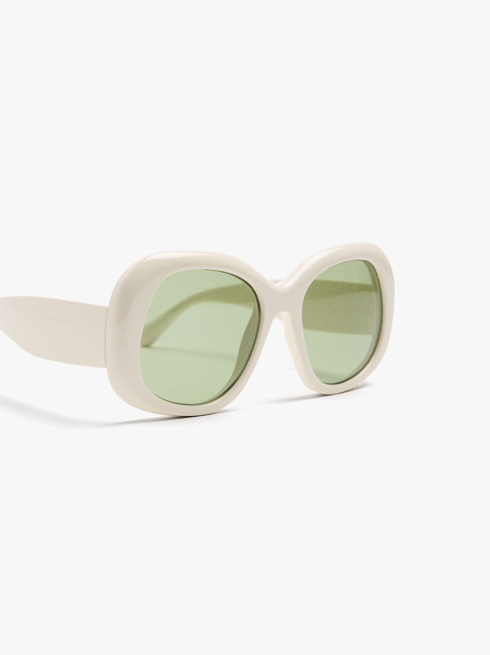 Lunettes de soleil arrondies image number 1.0