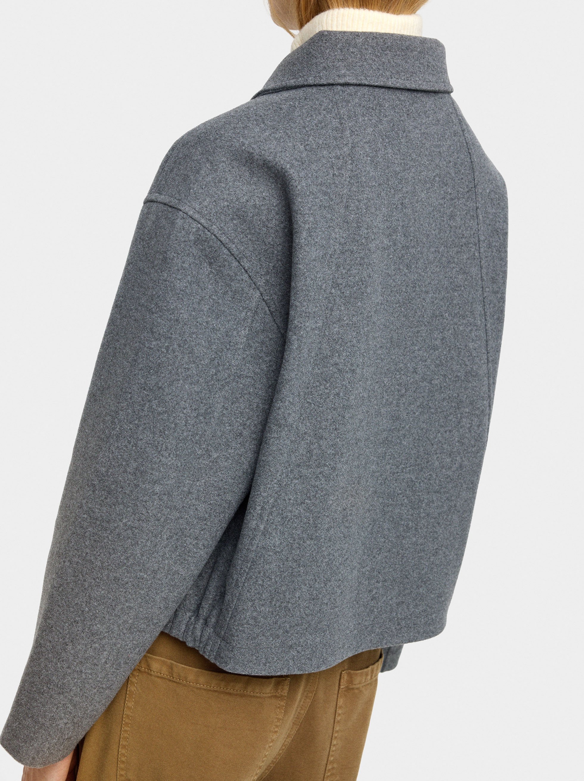 Light jacket with zipper closure image number 3.0