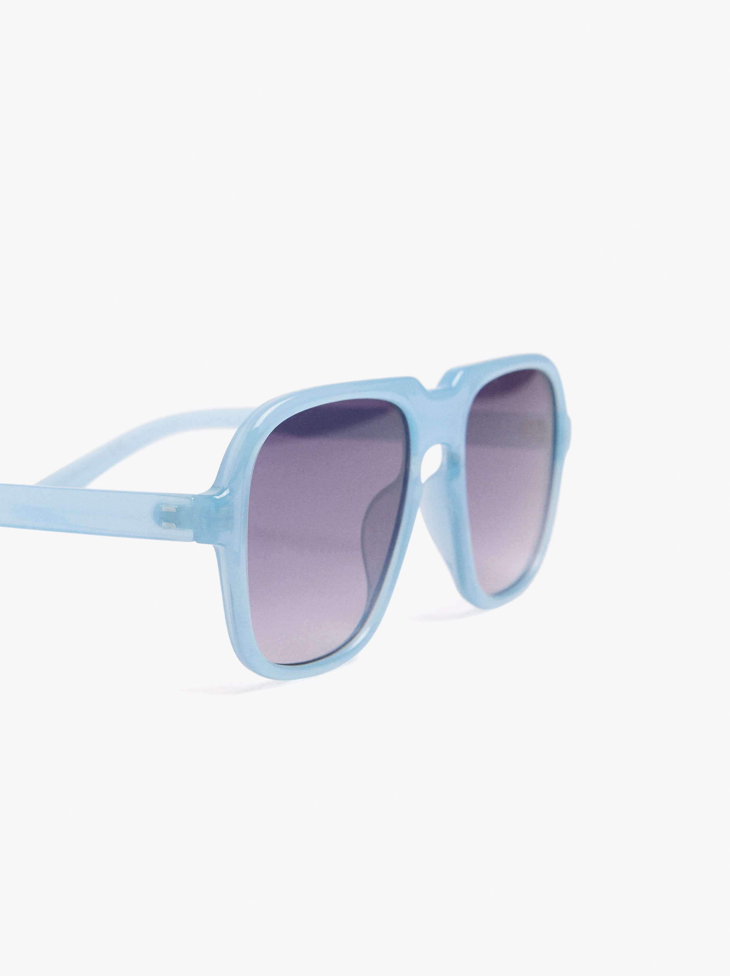 Round sunglasses  image number 1.0